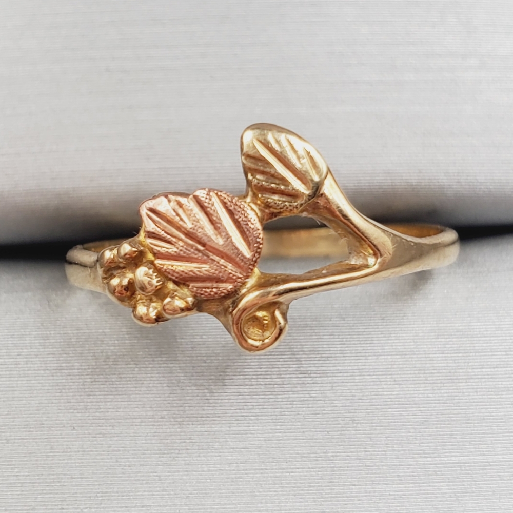 10k Solid Yellow & Rose Gold Grapevine Leaf Ring